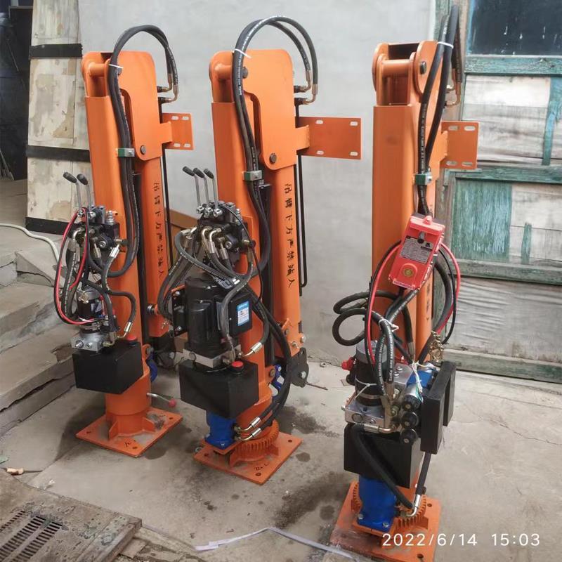港南区重汽蓝牌随车吊 3.2吨 国六动力强 液压驱动 农用自卸起重机